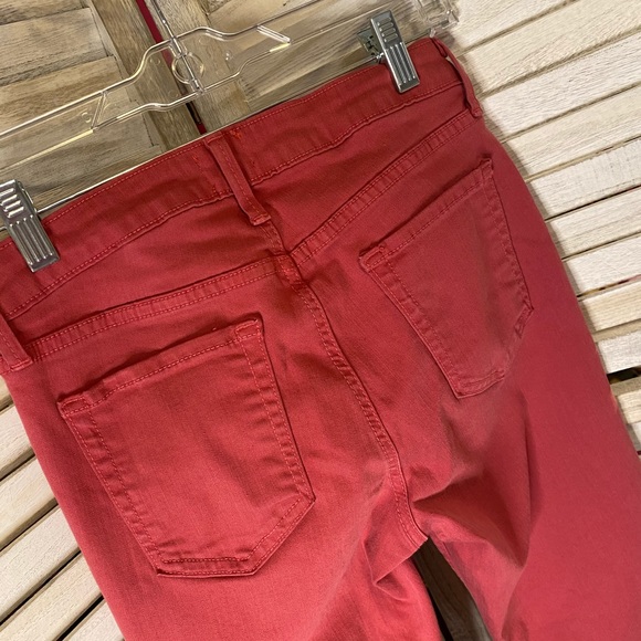 JUST BLACK Slim Straight Capri Jean - 4 - Picture 6 of 14